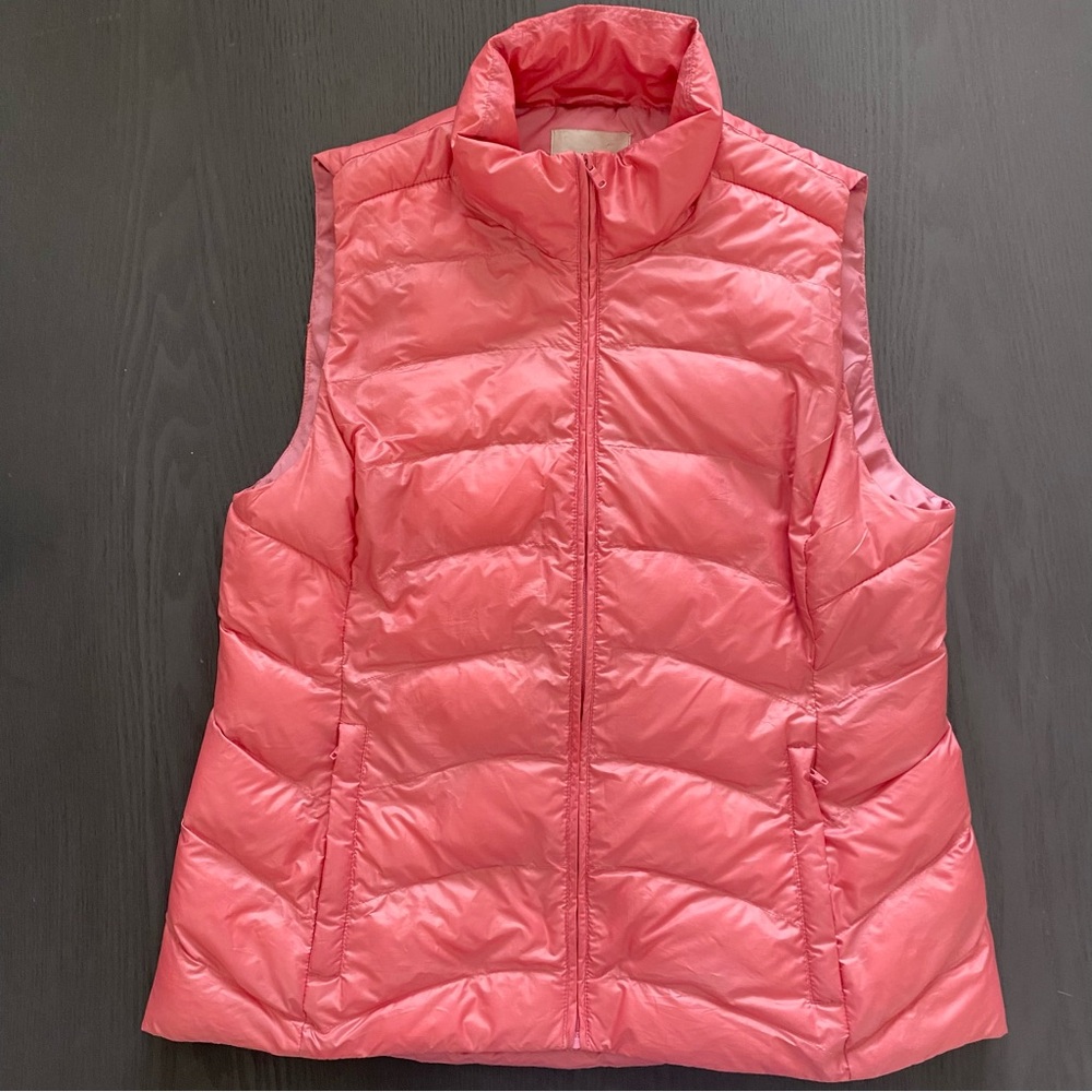 LOFT Women’s Puff Vest Size Small